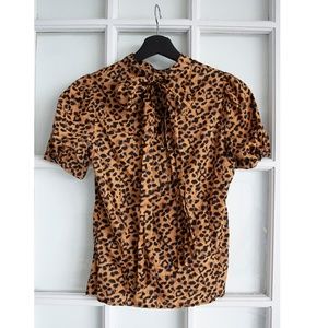 Leopard party!! 2x1 Blouses
